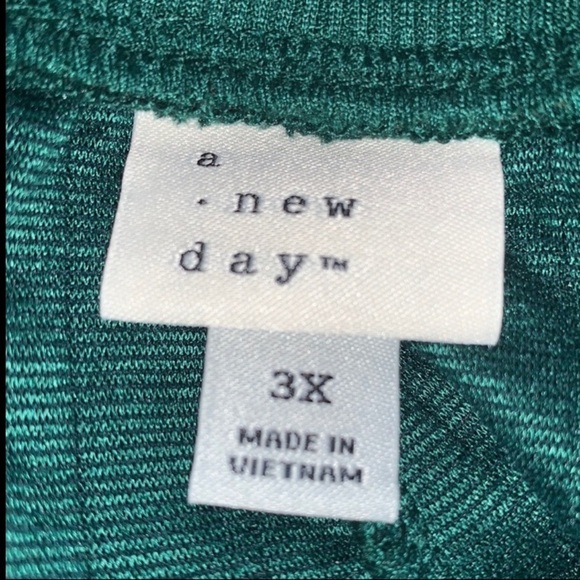 A New Day Plus Size Women's Mid-Rise Ankle Fleece Jogger Pants - Green‎ - Picture 8 of 14
